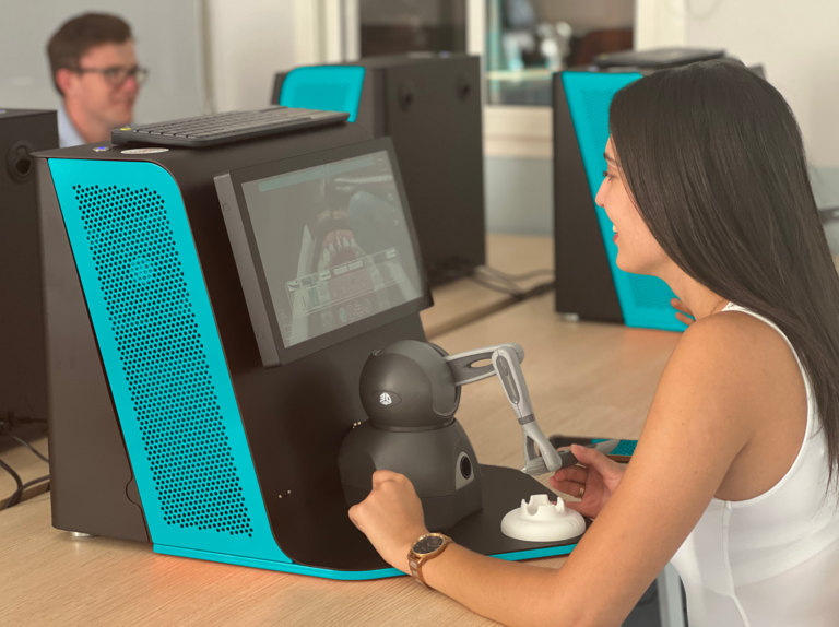 Virteasy Dental Masaüstü Dental Eğitim Simülatörü